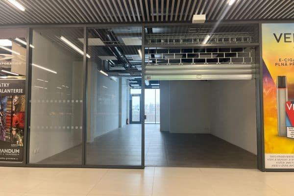 Pronájem nebytového prostoru 83 m², Mukařovského, Praha Pronájem nebytového prostoru 83 m², Mukařovského, Praha