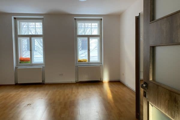 Pronájem bytu 2+kk 50 m², Svěchyňova, Chrudim Pronájem bytu 2+kk 50 m², Svěchyňova, Chrudim