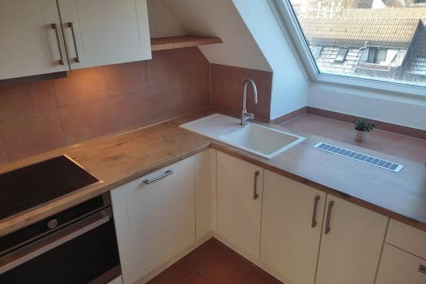 Pronájem bytu 2+1 73 m², Salzburger Straße 30, Monheim am Rhein Pronájem bytu 2+1 73 m², Salzburger Straße 30, Monheim am Rhein