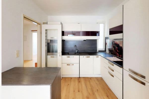 Prodej bytu 4+1 83 m², Kirschentalgasse 10, Innsbruck, Tyrolsko Prodej bytu 4+1 83 m², Kirschentalgasse 10, Innsbruck, Tyrolsko