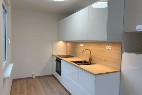 Pronájem bytu 3+kk 68 m², Nevanova, Praha Pronájem bytu 3+kk 68 m², Nevanova, Praha