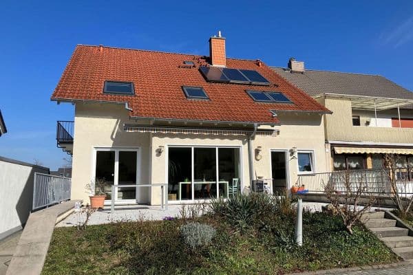 Prodej domu 280 m², pozemek 1.006 m², Neu-Isenburg Prodej domu 280 m², pozemek 1.006 m², Neu-Isenburg