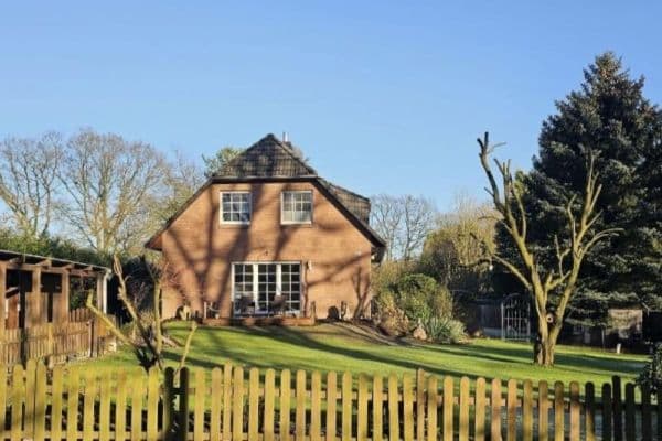 Prodej domu 120 m², pozemek 2.140 m², Appel Prodej domu 120 m², pozemek 2.140 m², Appel