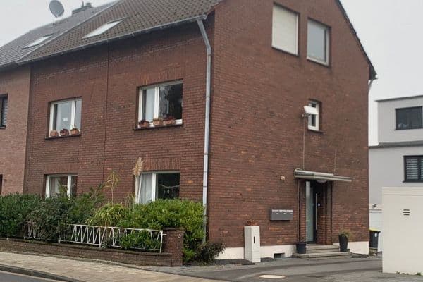 Pronájem bytu 2+1 63 m², Schulstr. 124, Duisburg, Severní Porýní-Vestfálsko Pronájem bytu 2+1 63 m², Schulstr. 124, Duisburg, Severní Porýní-Vestfálsko