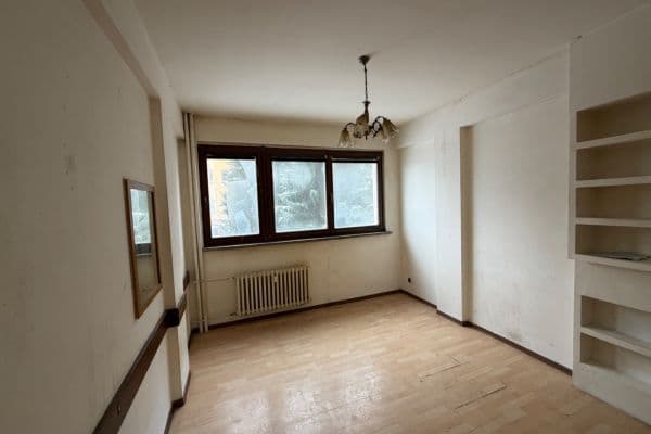 Prodej bytu 1+kk 18 m², Na Okruhu, Praha Prodej bytu 1+kk 18 m², Na Okruhu, Praha