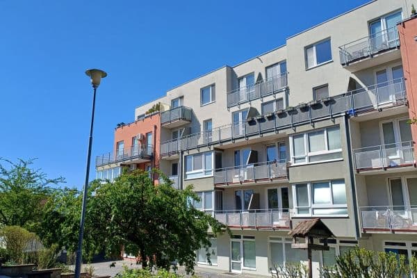 Pronájem bytu 2+kk 60 m², Na Honech I, Zlín, Zlínský kraj Pronájem bytu 2+kk 60 m², Na Honech I, Zlín, Zlínský kraj