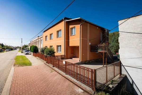 Prodej domu 330 m², pozemek 400 m², Kollárova, Velká Bystřice Prodej domu 330 m², pozemek 400 m², Kollárova, Velká Bystřice