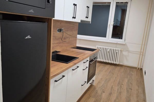 Pronájem bytu 2+kk 45 m², Zvonková, Ústí nad Labem Pronájem bytu 2+kk 45 m², Zvonková, Ústí nad Labem