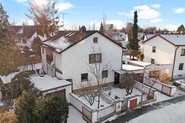 Prodej domu 210 m², pozemek 582 m², Wildenfelser Str. 23, München, Bavorsko Prodej domu 210 m², pozemek 582 m², Wildenfelser Str. 23, München, Bavorsko