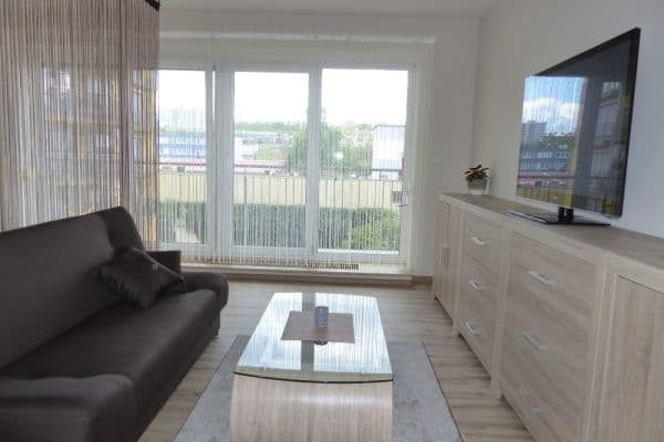 Pronájem bytu 1+kk 46 m², Na Harfě, Praha, Praha Pronájem bytu 1+kk 46 m², Na Harfě, Praha, Praha