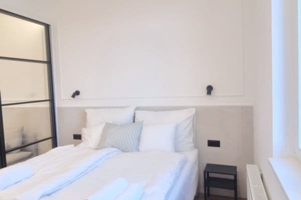 Pronájem bytu 2+kk 42 m², Bořivojova, Praha Pronájem bytu 2+kk 42 m², Bořivojova, Praha