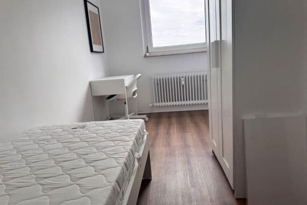 Pronájem bytu 5+1 92 m², Am Wehr 1, Liederbach Pronájem bytu 5+1 92 m², Am Wehr 1, Liederbach