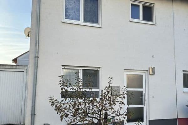 Prodej domu 160 m², pozemek 293 m², Ludwigshafen am Rhein, Porýní-Falc Prodej domu 160 m², pozemek 293 m², Ludwigshafen am Rhein, Porýní-Falc