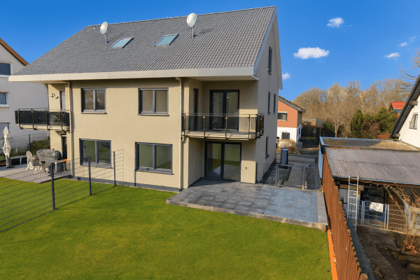 Prodej domu 232 m², pozemek 337 m², Husarenäcker 46, Kaiserslautern, Porýní-Falc Prodej domu 232 m², pozemek 337 m², Husarenäcker 46, Kaiserslautern, Porýní-Falc