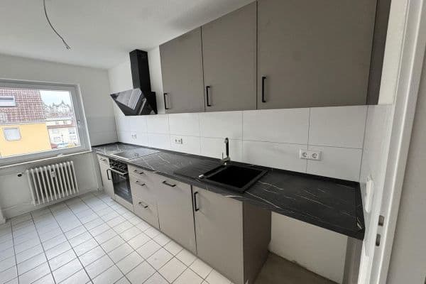 Pronájem bytu 3+1 81 m², Römerstr. 3, Rottweil Pronájem bytu 3+1 81 m², Römerstr. 3, Rottweil