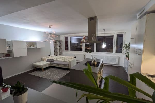 Pronájem bytu 4+kk 93 m², Kukelská, Praha Pronájem bytu 4+kk 93 m², Kukelská, Praha