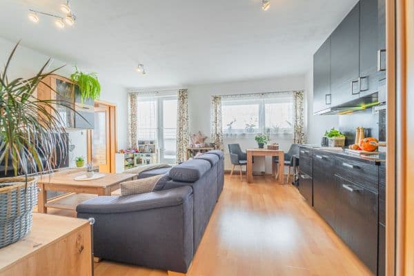 Pronájem bytu 2+kk 55 m², Pavla Beneše, Praha Pronájem bytu 2+kk 55 m², Pavla Beneše, Praha