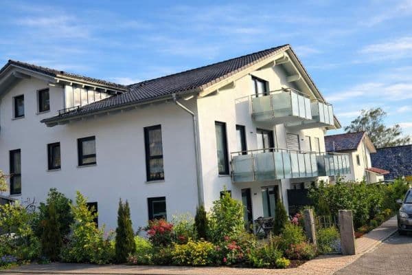 Pronájem bytu 3+1 86 m², Schnaidweg2, Memmingen Eisenburg, Bavorsko Pronájem bytu 3+1 86 m², Schnaidweg2, Memmingen Eisenburg, Bavorsko