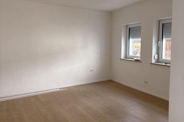 Pronájem bytu 3+1 90 m², Hauptstraße 14, Lauchheim Pronájem bytu 3+1 90 m², Hauptstraße 14, Lauchheim