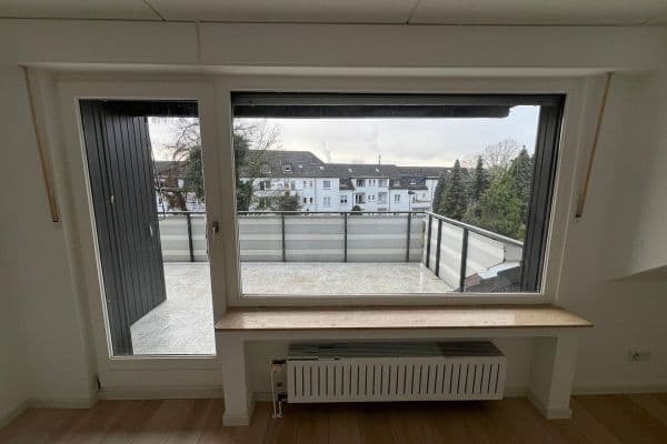 Prodej bytu 4+1 107 m², Oberhausen Prodej bytu 4+1 107 m², Oberhausen