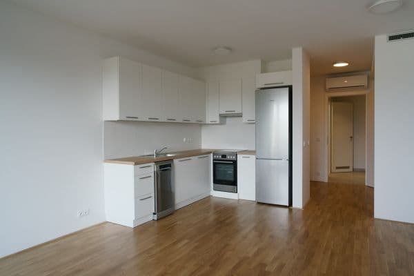Pronájem bytu 1+kk 41 m², Práčská, Praha Pronájem bytu 1+kk 41 m², Práčská, Praha