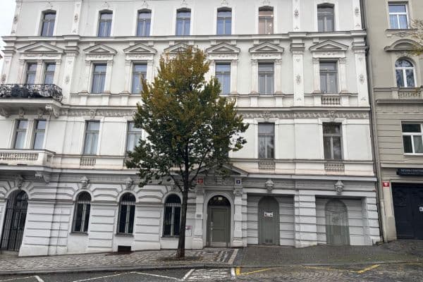 Pronájem nebytového prostoru 4 m², U Rajské zahrady, Praha Pronájem nebytového prostoru 4 m², U Rajské zahrady, Praha