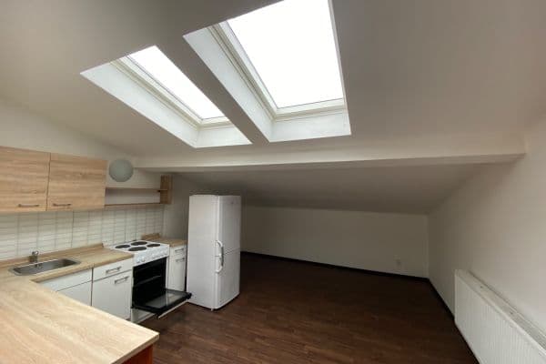 Pronájem bytu 2+kk 45 m², Nádražní, Líbeznice Pronájem bytu 2+kk 45 m², Nádražní, Líbeznice