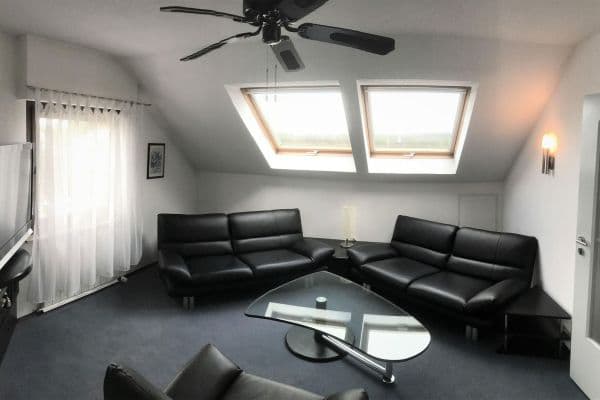 Pronájem bytu 2+kk 55 m², Kusterdingen Pronájem bytu 2+kk 55 m², Kusterdingen