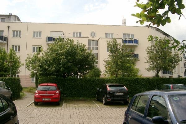 Pronájem bytu 2+1 48 m², Hildegardstrasse 16, Unterschleissheim, Bavorsko Pronájem bytu 2+1 48 m², Hildegardstrasse 16, Unterschleissheim, Bavorsko