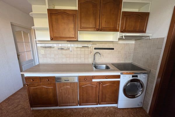 Pronájem bytu 3+1 75 m², Foerstrova, Brno Pronájem bytu 3+1 75 m², Foerstrova, Brno