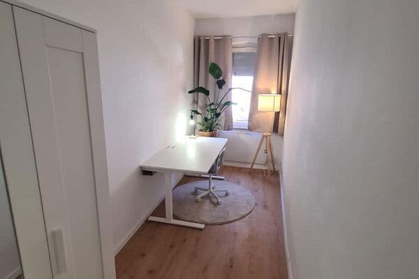 Pronájem bytu 2+1 31 m², Kirchenweg 43, Nürnberg Pronájem bytu 2+1 31 m², Kirchenweg 43, Nürnberg