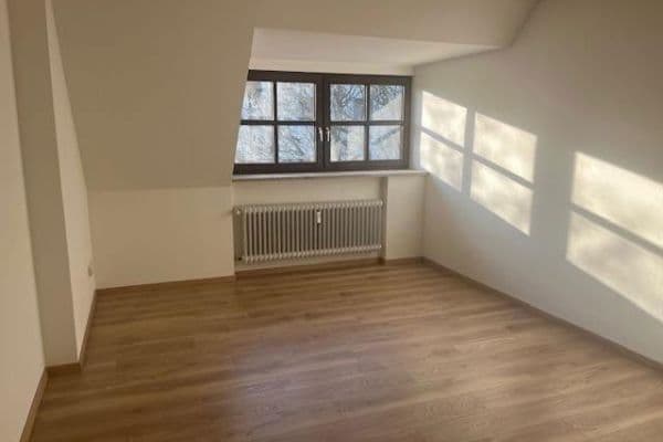 Pronájem bytu 2+1 60 m², Landshut Pronájem bytu 2+1 60 m², Landshut