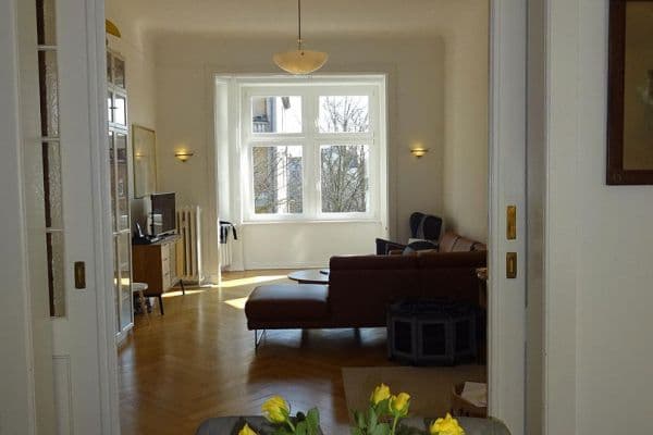 Prodej bytu 7+1 190 m², Hortensienstraße, Berlin, Berlín Prodej bytu 7+1 190 m², Hortensienstraße, Berlin, Berlín