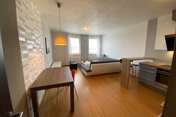 Prodej bytu 2+kk 65 m², Jantarová, Ostrava, Moravskoslezský kraj Prodej bytu 2+kk 65 m², Jantarová, Ostrava, Moravskoslezský kraj