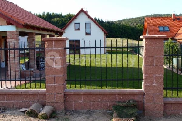 Pronájem domu 137 m², pozemek 886 m², Husova, Černošice Pronájem domu 137 m², pozemek 886 m², Husova, Černošice