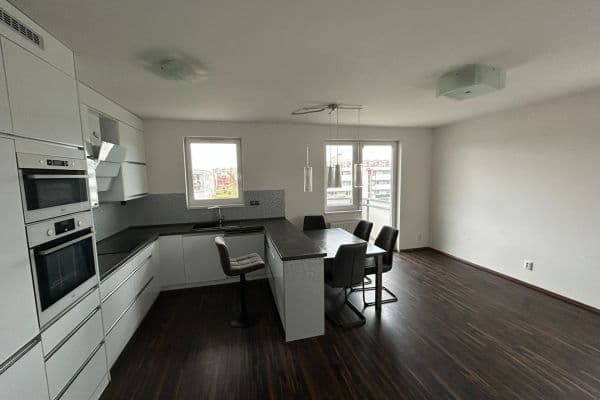 Pronájem bytu 3+kk 67 m², Jurkovičova, Praha Pronájem bytu 3+kk 67 m², Jurkovičova, Praha