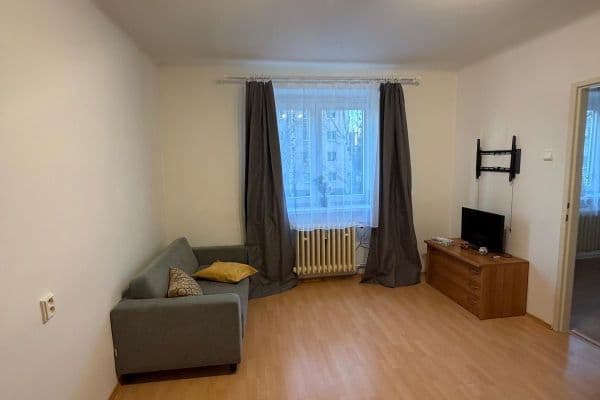 Pronájem bytu 1+1 32 m², Sevastopolská, Kladno, Středočeský kraj Pronájem bytu 1+1 32 m², Sevastopolská, Kladno, Středočeský kraj