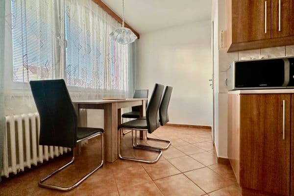 Prodej bytu 2+1 70 m², Lidická třída, České Budějovice, Jihočeský kraj Prodej bytu 2+1 70 m², Lidická třída, České Budějovice, Jihočeský kraj