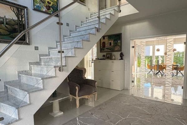 Prodej domu 194 m², pozemek 464 m², Mössingen Prodej domu 194 m², pozemek 464 m², Mössingen