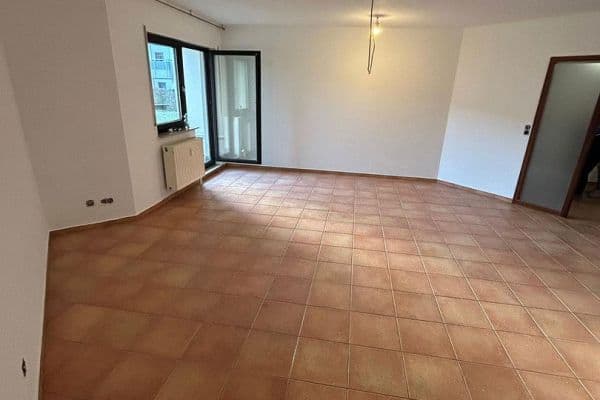Pronájem bytu 3+1 87 m², Heppenheim Pronájem bytu 3+1 87 m², Heppenheim