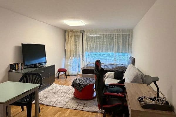 Pronájem bytu 1+1 35 m², Lerchenauerstr. 219, München, Bavorsko Pronájem bytu 1+1 35 m², Lerchenauerstr. 219, München, Bavorsko