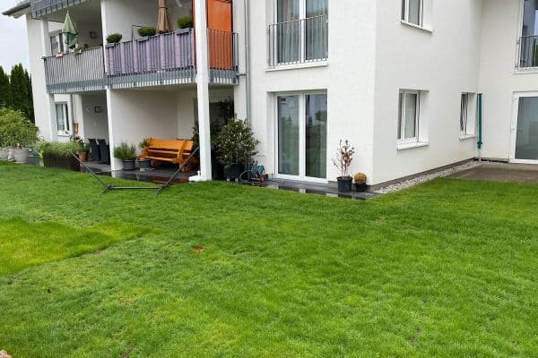 Pronájem bytu 3+1 86 m², Nufringen Pronájem bytu 3+1 86 m², Nufringen
