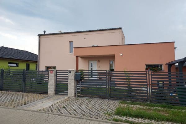 Pronájem bytu 2+kk 40 m², Václava Rytíře, Úvaly Pronájem bytu 2+kk 40 m², Václava Rytíře, Úvaly