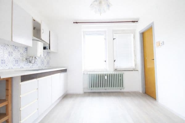 Pronájem bytu 2+1 54 m², Na Magistrále, Kolín, Středočeský kraj Pronájem bytu 2+1 54 m², Na Magistrále, Kolín, Středočeský kraj