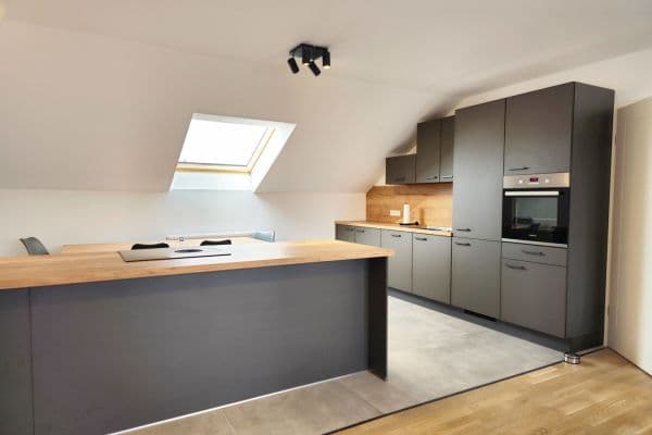 Prodej bytu 4+1 98 m², Dachauer Straße 72b, Olching, Bavorsko Prodej bytu 4+1 98 m², Dachauer Straße 72b, Olching, Bavorsko