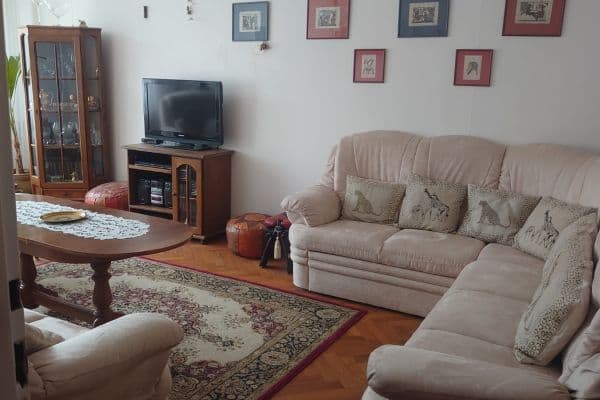 Pronájem bytu 2+1 57 m², Fibichova, Karlovy Vary Pronájem bytu 2+1 57 m², Fibichova, Karlovy Vary