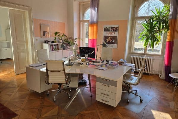 Pronájem kanceláře 80 m², Bolzanova, Praha Pronájem kanceláře 80 m², Bolzanova, Praha