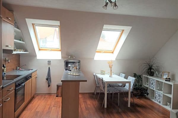 Pronájem bytu 2+kk 54 m², Zlická, Kouřim Pronájem bytu 2+kk 54 m², Zlická, Kouřim