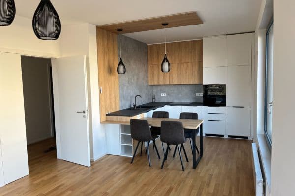 Pronájem bytu 2+kk 56 m², Armády, Praha Pronájem bytu 2+kk 56 m², Armády, Praha