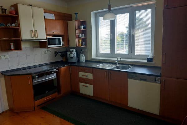 Pronájem bytu 3+1 80 m², Úprkova, Hradec Králové Pronájem bytu 3+1 80 m², Úprkova, Hradec Králové